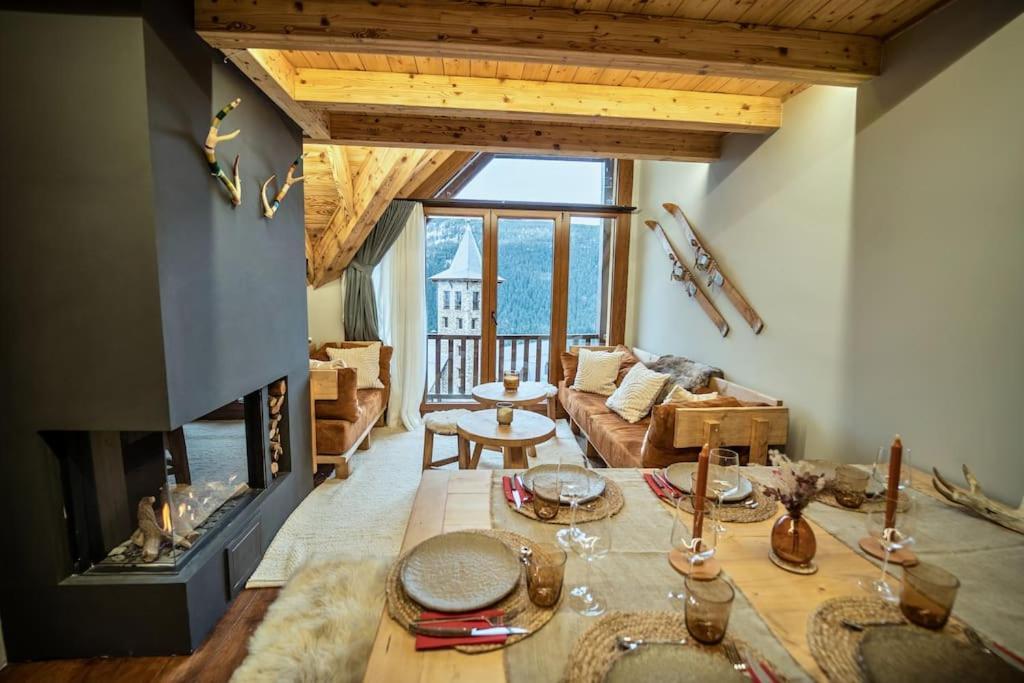 Wow Views Next To The Ski Lift! Baqueira Beret Exterior photo